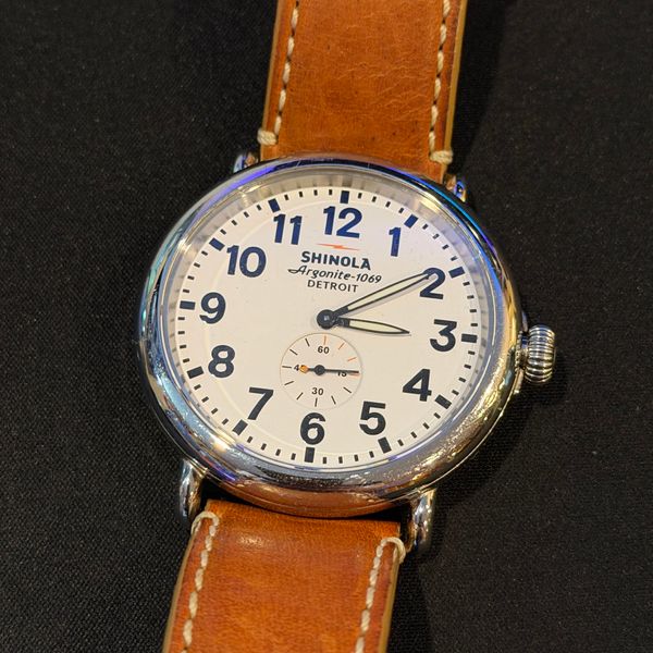 [WTS] Shinola Runwell, white dial and leather strap