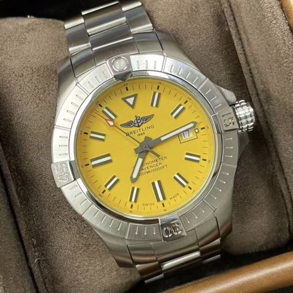Breitling Avenger seawolf, modell A17319