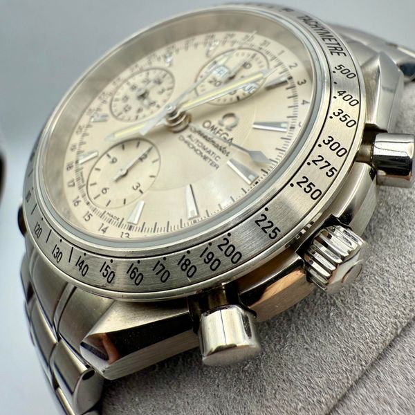 [WTS] Omega Speedmaster 3221.30 – Because apparently tellin…