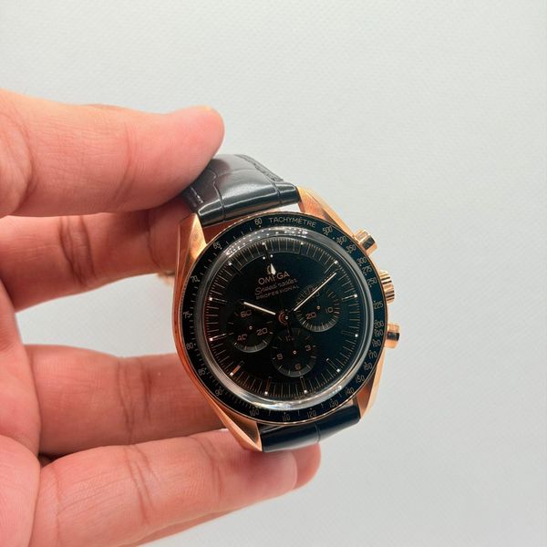 [WTS] Omega Speedmaster Sedna Gold,New 2026, 22k