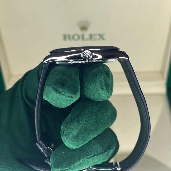 FSOT: Brand New 2025 Rolex 1908 Platinum Ice Blue Dial 52506