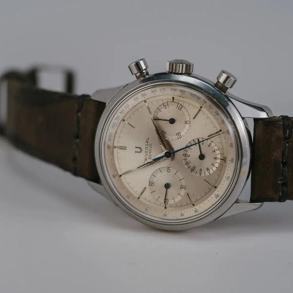Universal Geneve Compax Ref. 22704-1