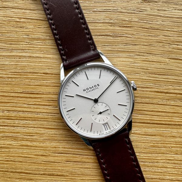 Te koop: Nomos Orion 38 wit, full set