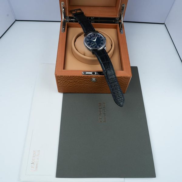 [WTS/WTT] 2018 F.P. Journe Souveraine Chronometre Bleu