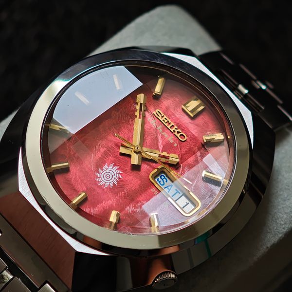 [WTS] Seiko Advan "Inferno" 6106-7670 | Rare Red Textured D…