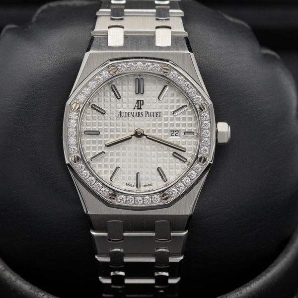FSOT: Audemars Piguet Royal Oak  "Lady - 33mm" - 67651ST.ZZ…