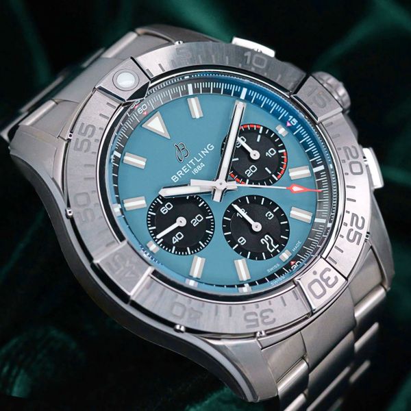 FSOT: Breitling Super Avenger Chronograph Blue Dial Titaniu…