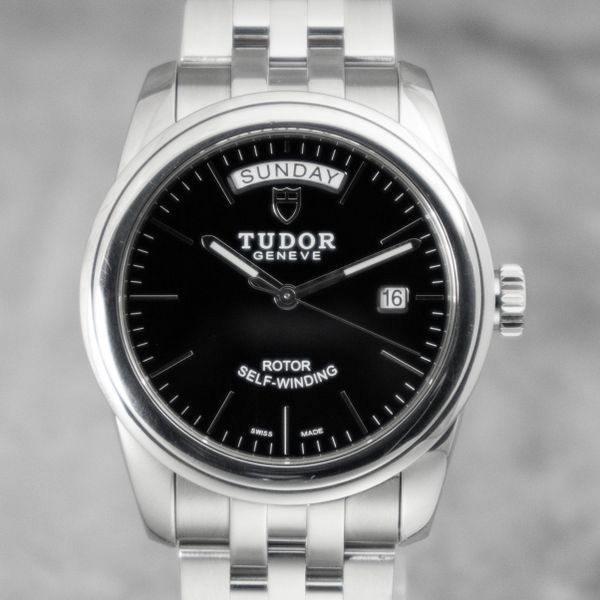 [WTS] 2023 Tudor Glamour Date-Day + Extra Strap