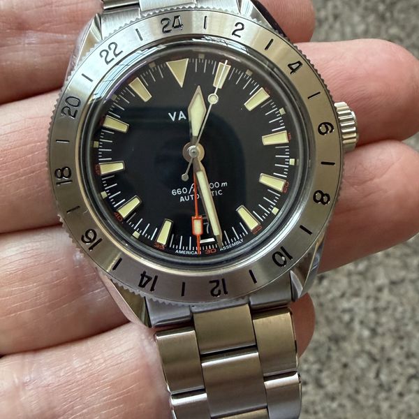 Vaer 39mm G5 Pacific GMT automatic