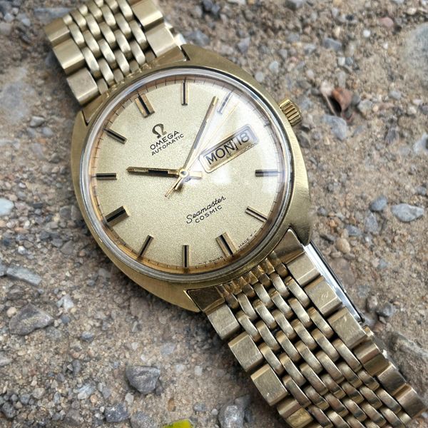 [WTS] Rare Omega Seamaster Cosmic Day-Date | Ref. 166.036 |…