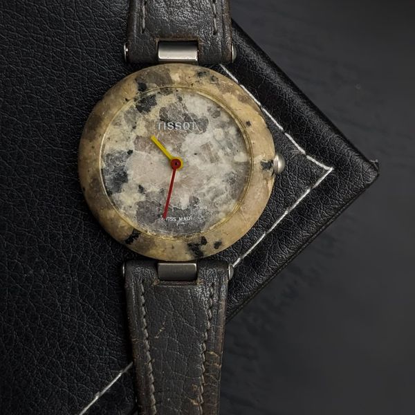 [wts] 1980s Rare vintage Tissot RockWatch R150 multi-colore…