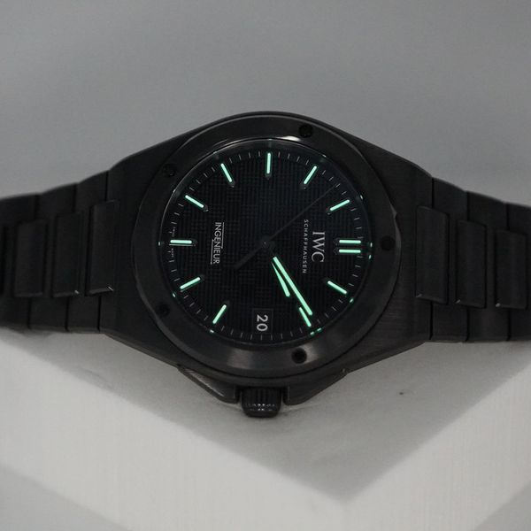 FSOT:MINT IWC IW338903 Ingenieur CERAMIC BLACK DIAL AUTOMAT…