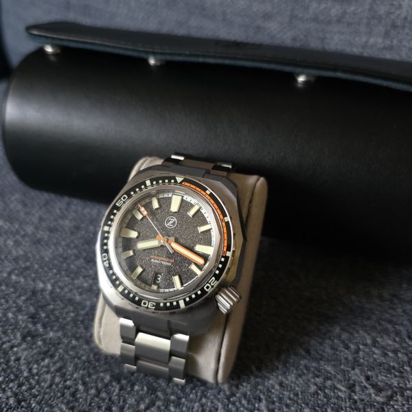 FSOT: Zelos Hammerhead V3 300m Titanium Granite [Updated]