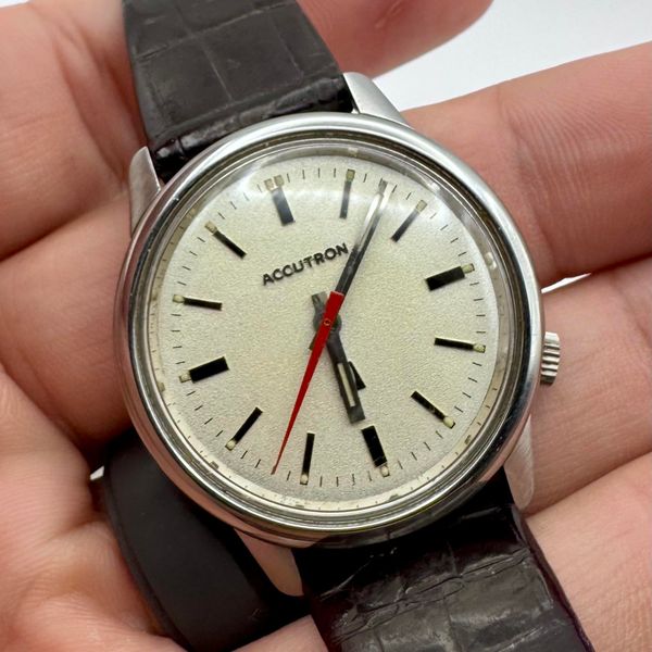 [WTS] Vintage Accutron Tuning Fork ~34mm, Watch Only