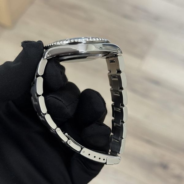 [WTS] Rolex GMT-Master 16700 Pepsi with Papers