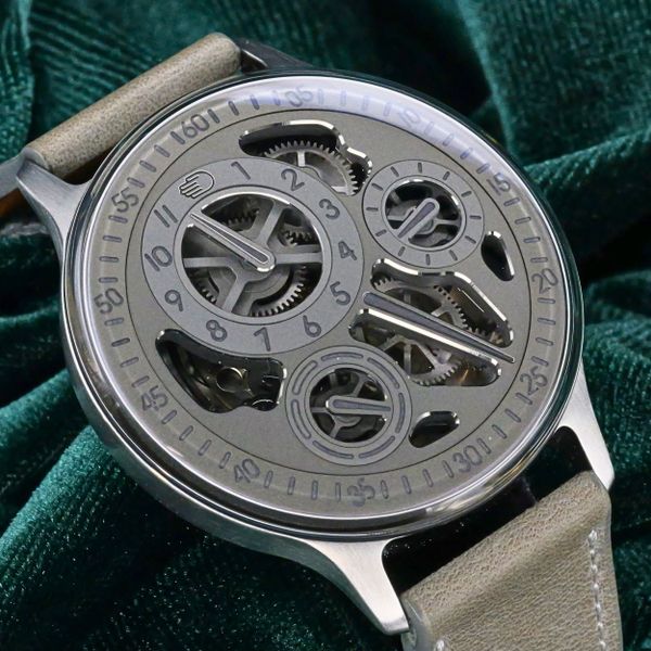 FSOT: Ressence Type 1H Hodinkee Limited Edition Silver Skel…