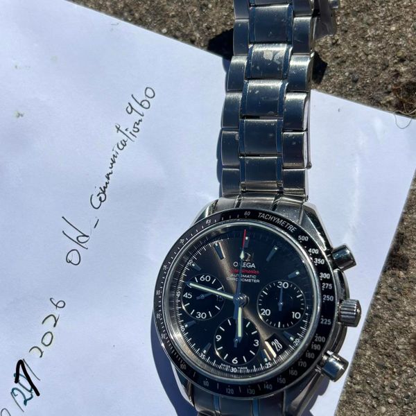 [wts] Omega Speedmaster date 323.30.40.40.06.001