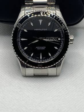 Hamilton jazzmaster day/date h375650