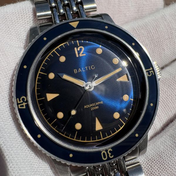 [WTS] Baltic Aquascaphe Classic Blue Gilt