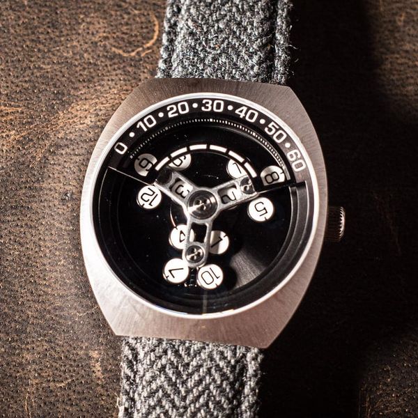 [WTS] Xeric Scrambler Automatic Wandering Hour - w/ extra s…