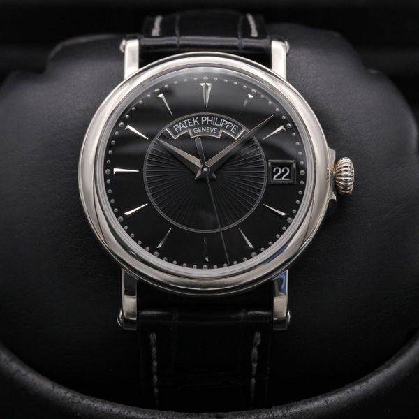 FSOT: Patek Philippe Calatrava "Officer Case" - 5153G-001 -…