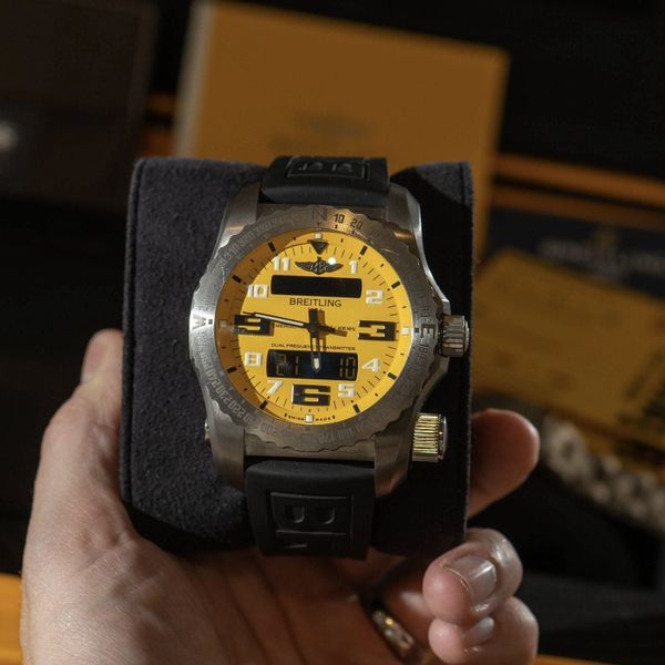 Breitling Emergency II E76325C2