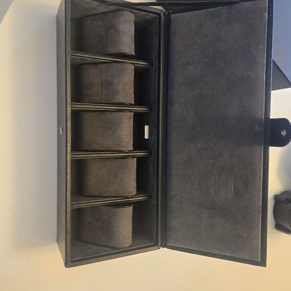 [WTS] BNIB Wolf 1854 Windsor 10pc with lock & Wolf 1854 Bla…