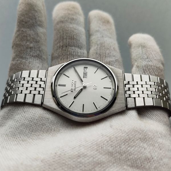 [WTS] Seiko "SQ" Nov. 1985 Thin Brutalist Case, Japan-Made,…