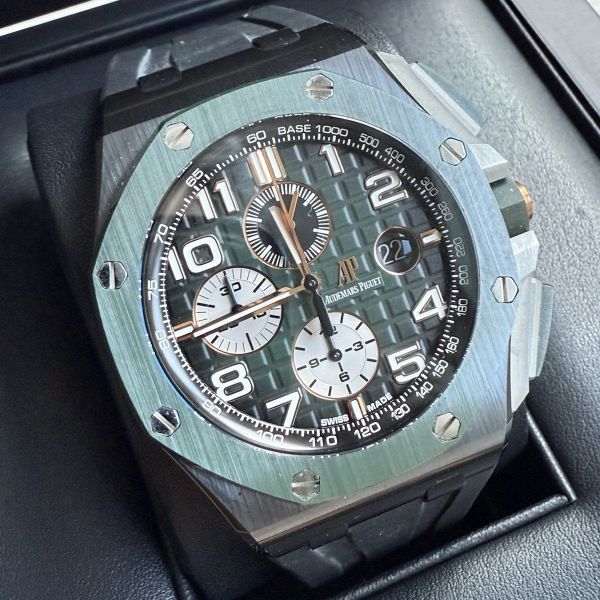 Audemars Piguet Royal Oak Offshore Green Ceramic Ref. 26405…