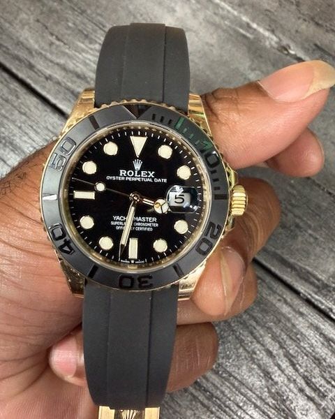 Rolex Yacht-Master 42 226658 – 18K Yellow Gold/Oysterflex –…