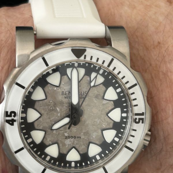 Benarus Megalodon Crystalized Titanium Dial $ 799