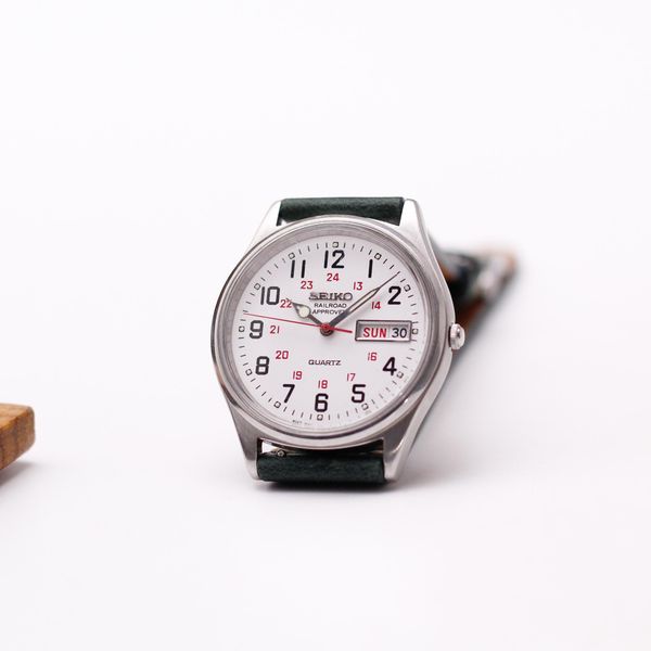 [WTS] 2002 Seiko Quartz Railroad Approved Dial Men's Wrist-…
