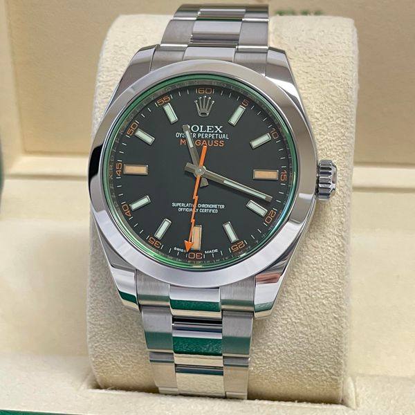 [WTS] Rolex Milgauss Black Green Crystal 116400GV Mint Comp…