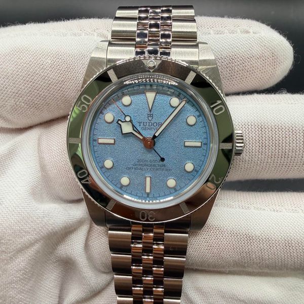 [WTS] New Tudor Black Bay 54 Lagoon Blue 37mm 8/26 Ref. 790…