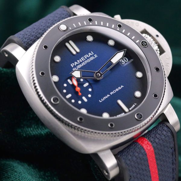 FSOT: 2025 Panerai Submersible Luna Rossa Blue Gradient Dia…