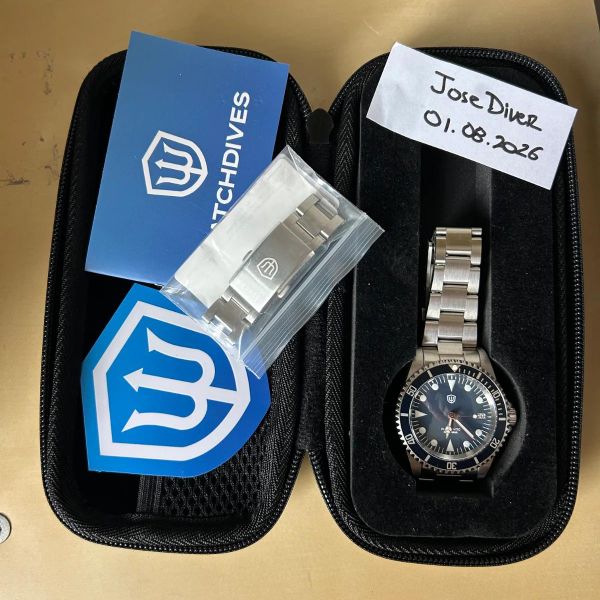Pareja SteelDive tipo Submariner uno negro y otro azul