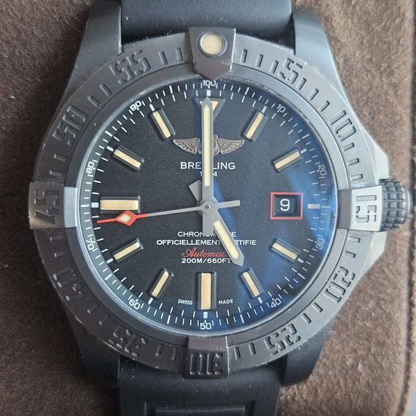 Breitling Avenger Blackbird v17311