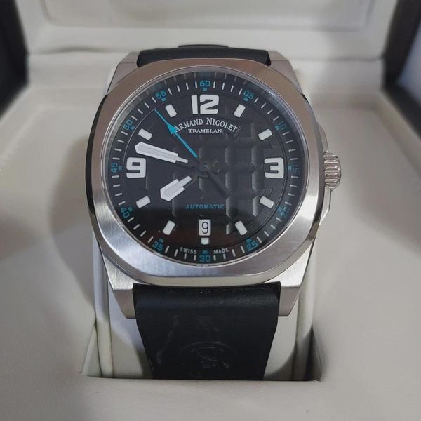 [WTS] Armand Nicolet JH9 Automatic