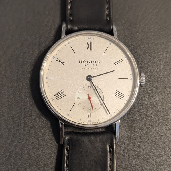 [WTS] Nomos Ludwig Neomatic 282 with box and papers