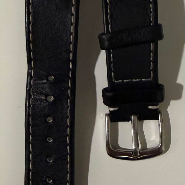 [WTS] Omega Two-piece 19 MM Micro-perforated black leather …