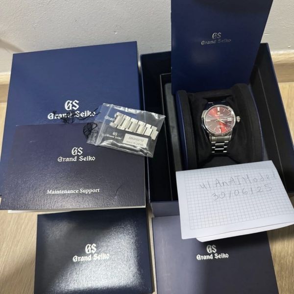 [WTS] Grand Seiko Heritage “Red Fuji” SBGH327G Full kit