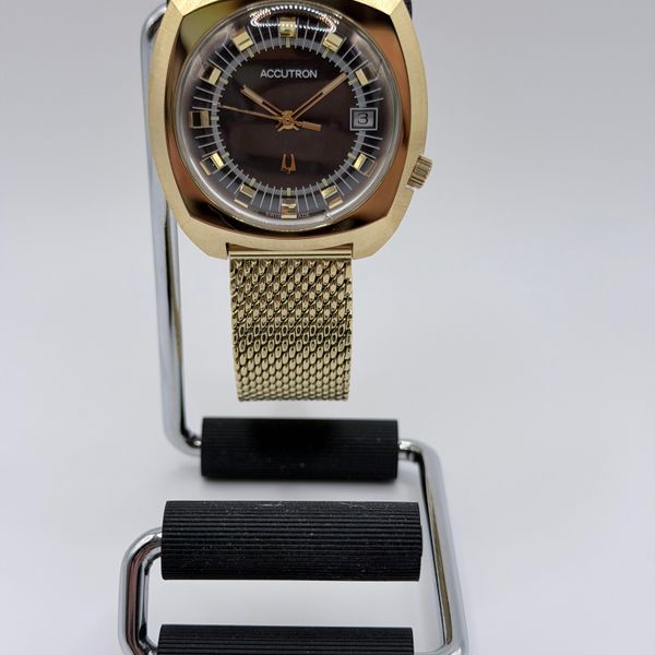 [WTS] Accutron 261 Legacy 'Cushion TV' LNIB