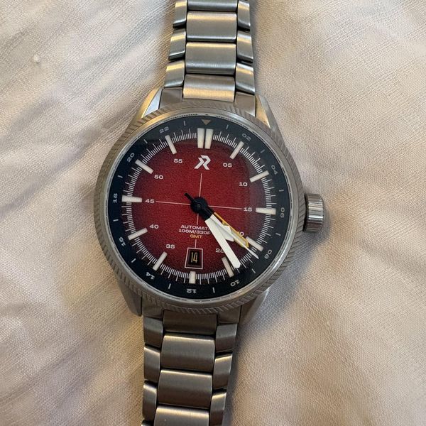 [WTS] RZE Fortitude GMT in Crimson Red. 41mm - Miyota 9075 …
