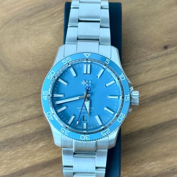 Christopher Ward C60 Christopher Ward C60 Trident Pro 42mm …