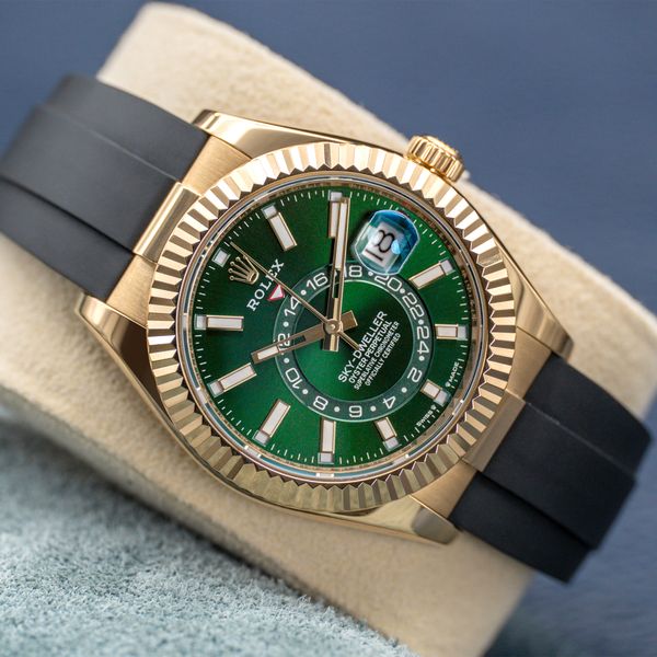 [WTS] Rolex Sky-Dweller 336238 Green Dial 42mm 2025 Box & P…