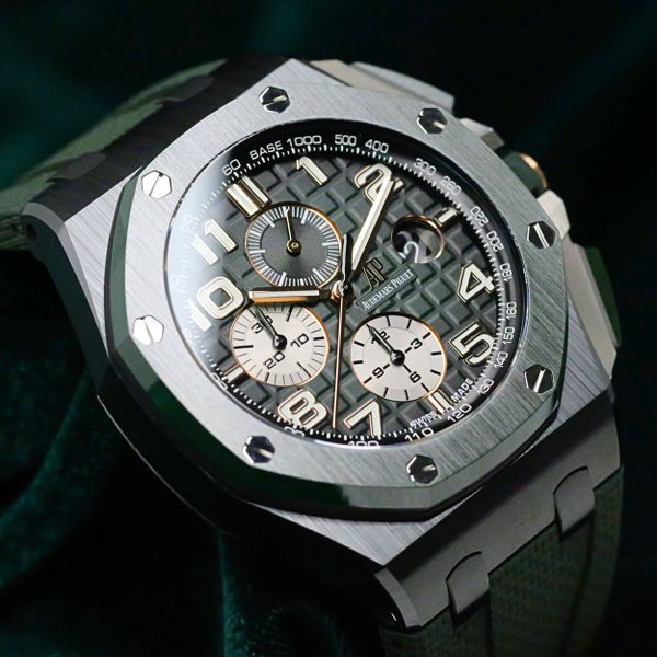 FSOT: Audemars Piguet Royal Oak Offshore Chronograph Smoked…