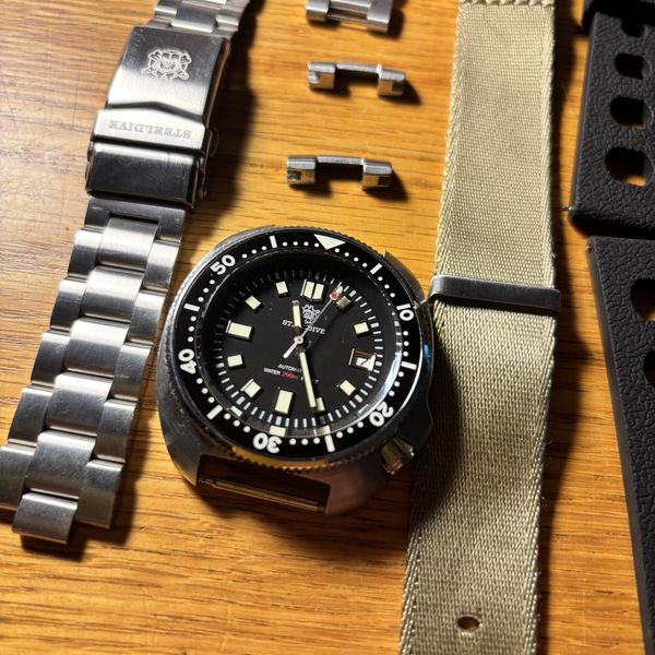 Steeldive 1970 with extras