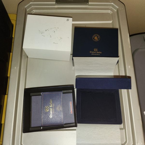 [WTS] Grand Seiko SBGA001. Spring Drive Champagne Dial with…
