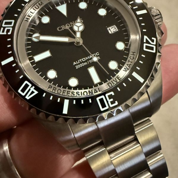 Cronos Deep Sea Special Edition 3000m diver with Selita SW2…