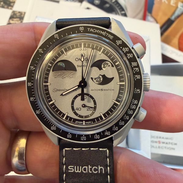Swatch Moonswatch Moonphase Earthphase